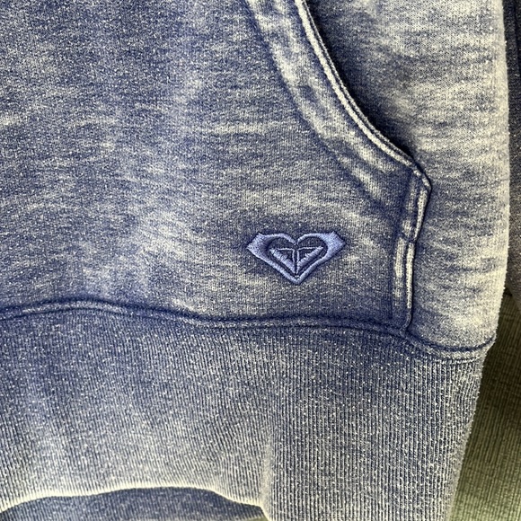 Roxy blue wild at heart sweatshirt in size x-large.💜 - Picture 3 of 9